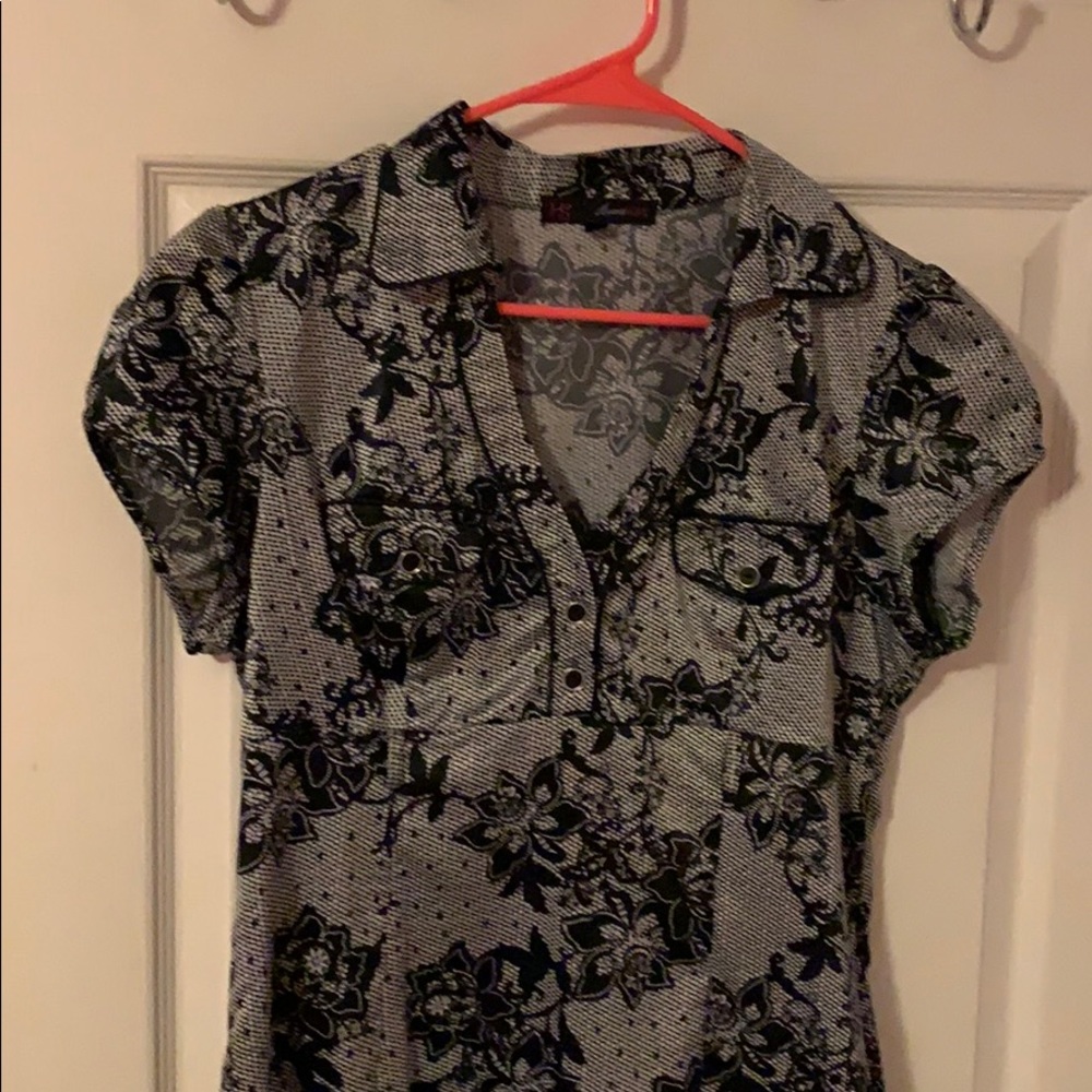 Shirt - Picture 3 of 3